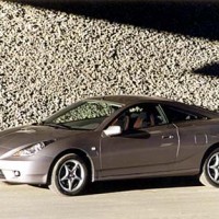 : Toyota Celica вид сбоку