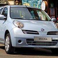 : Nissan Micra спереди