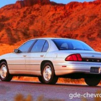 : Chevrolet Lumina сбоку, сзади