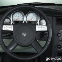 : Dodge Magnum руль