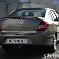 : Renault Symbol сзади
