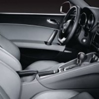 : Audi TT передние сиденья