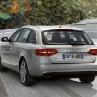 : Audi A4 сзади