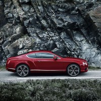 Bentley Continental GT V8 сбоку: 