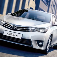 Toyota Corolla: спереди слева