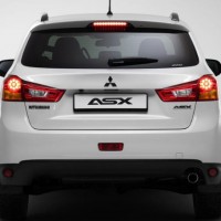 Mitsubishi ASX: сзади