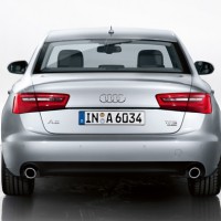Audi А6: сзади