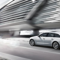 Audi А6 Avant: сзади слева