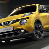 Nissan Juke: спереди слева