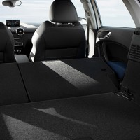 Audi A1 Sportback: багажник с разложенными задними сидениями